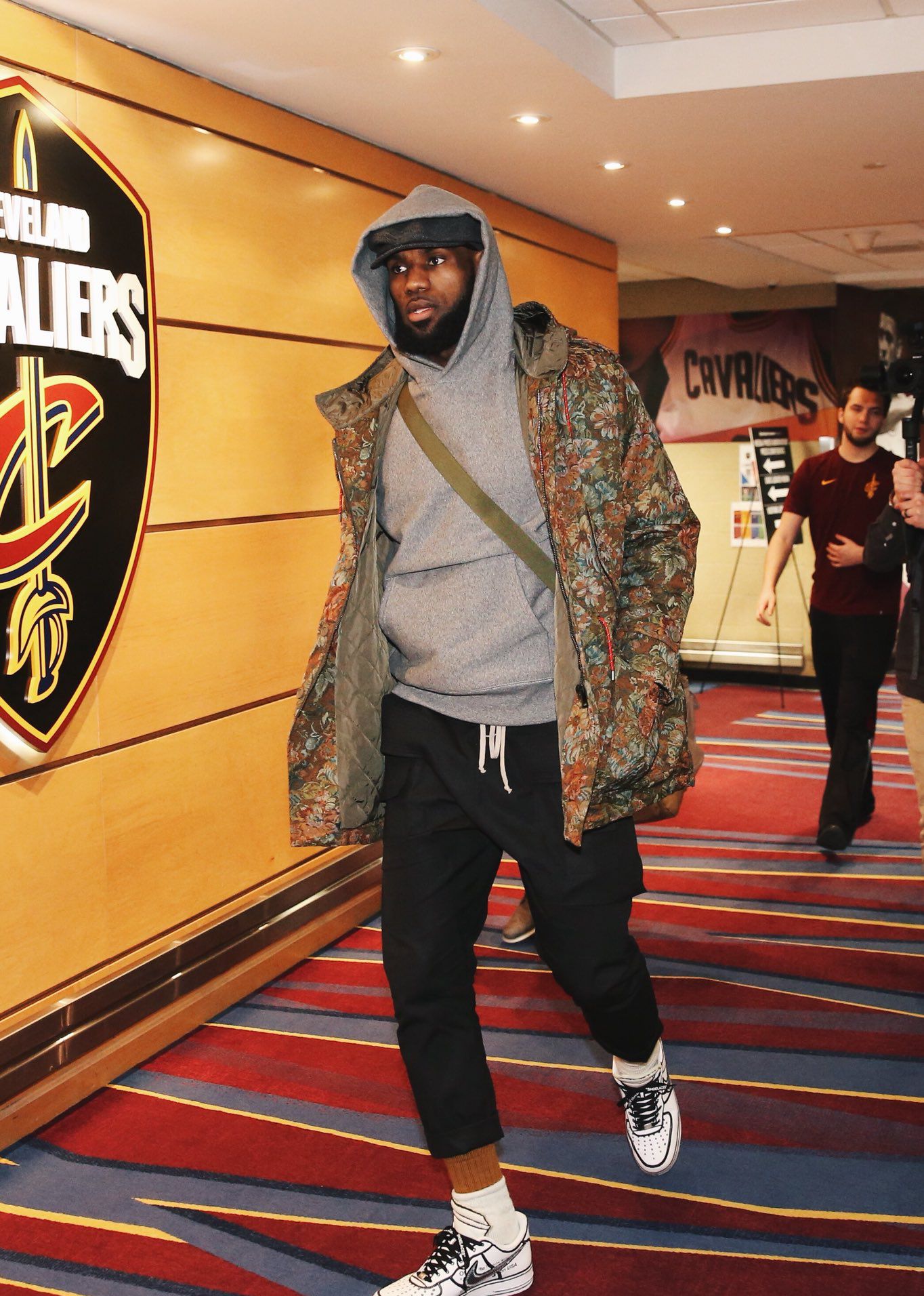 斯基拉：富勒姆想签米兰边锋丘库埃泽，已经开启球员转会谈判（斯基拉：富勒姆求购米兰翼锋丘库埃泽，转会谈判已启动）