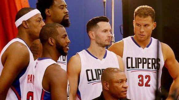 穆勒：越接近决赛看球的人越多，在数万球迷面前踢球令我兴奋（穆勒：越临近决赛观赛人数越多，置身万人面前比赛让我更兴奋）