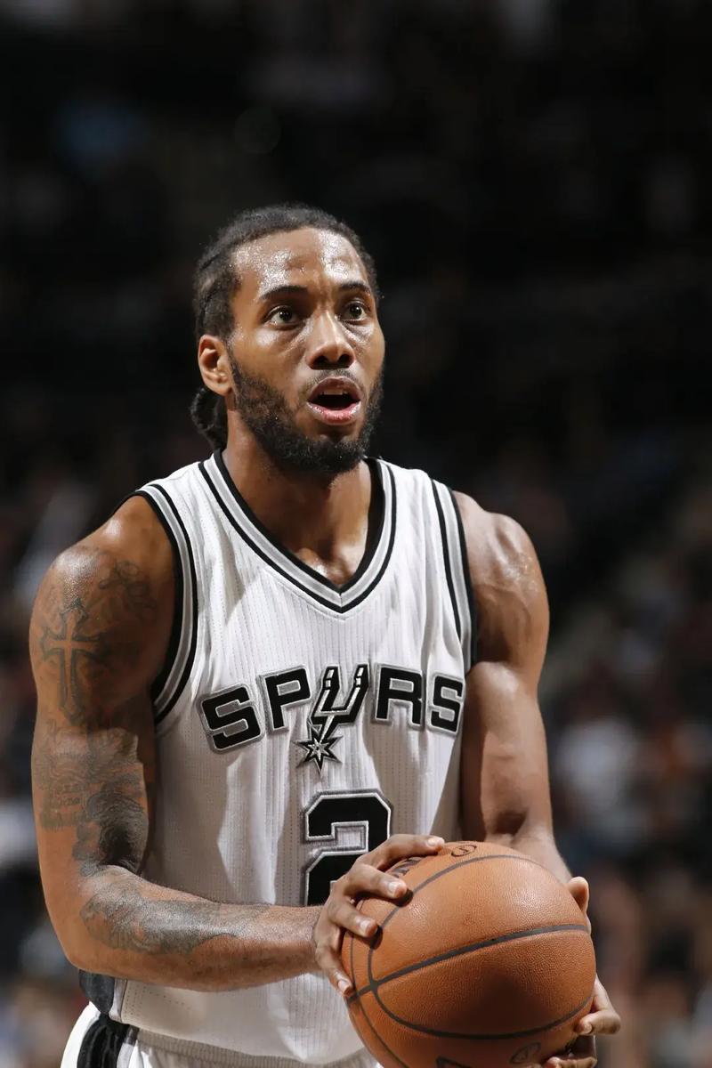 瘫痪18年汤淼现状：母亲妻子早已改嫁，女儿已8岁，郎平多次探望（汤淼瘫痪18年近况：母亲与妻子已再婚，女儿8岁，郎平多次探望）